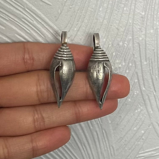 Shankh Clip-on